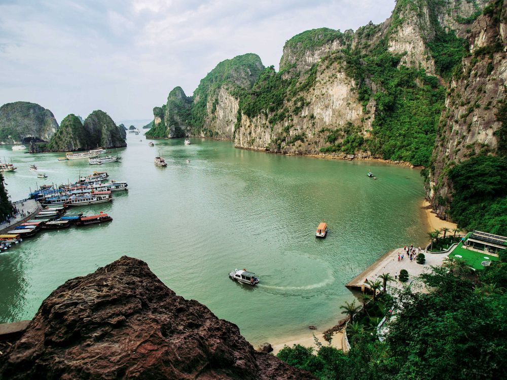 Halong-bugten i Vietnam